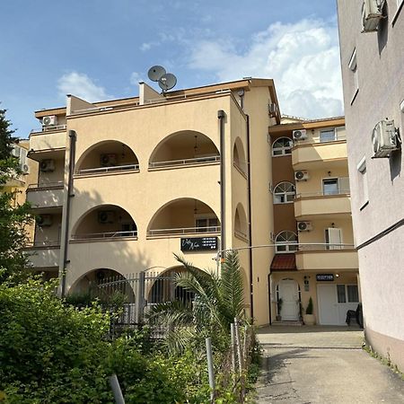 Villa Il Mare Будва Екстериор снимка